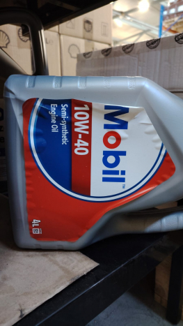 Mobil 10W-40  (4 литра(брак))